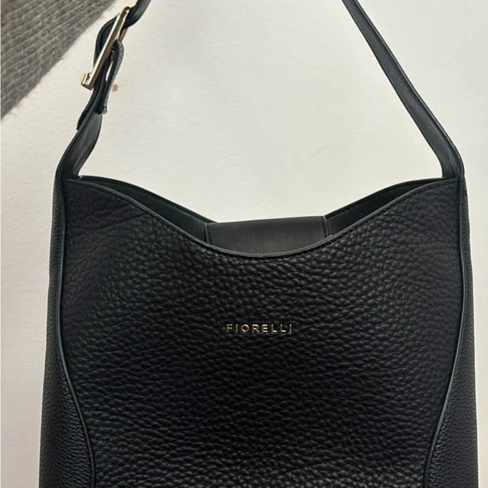 Black Leather Women's Bag - FIORELLI